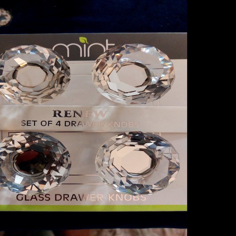 MINT RENEW SET OF 4 CLEAR GLASS MIRROR CIRCLE DRAWER KNOBS